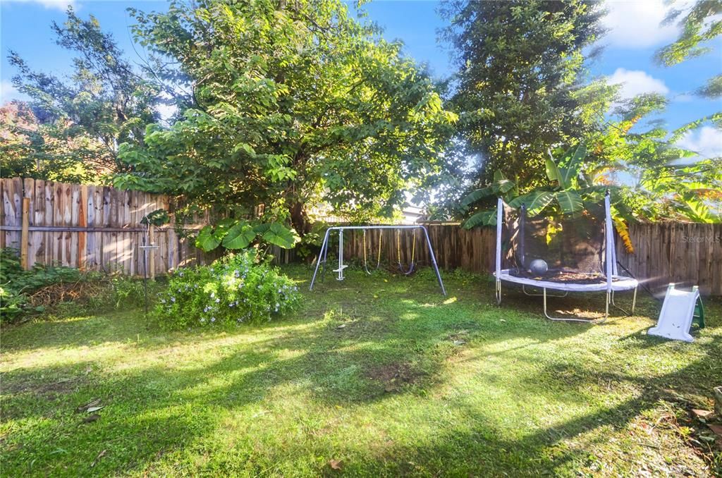 待售: $380,000 (3 贝兹, 2 浴室, 1296 平方英尺)