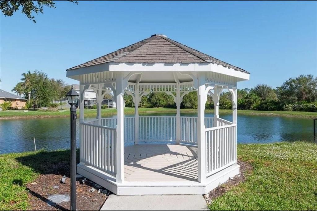 For Sale: $385,000 (3 beds, 2 baths, 1885 Square Feet)