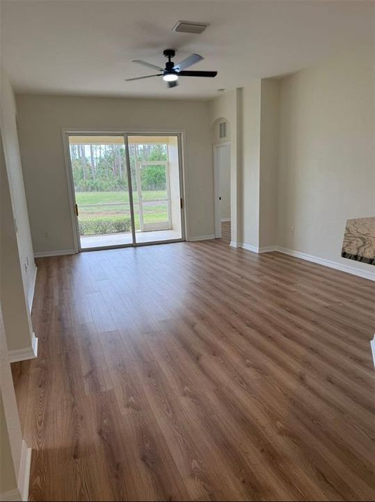 For Sale: $385,000 (3 beds, 2 baths, 1885 Square Feet)