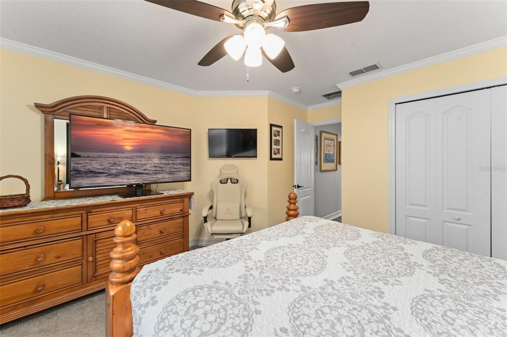 En Venta: $525,000 (4 camas, 3 baños, 2850 Pies cuadrados)