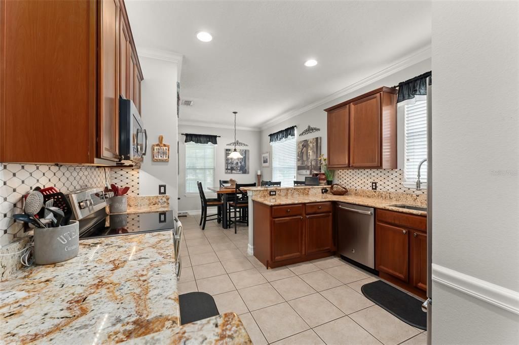 En Venta: $525,000 (4 camas, 3 baños, 2850 Pies cuadrados)