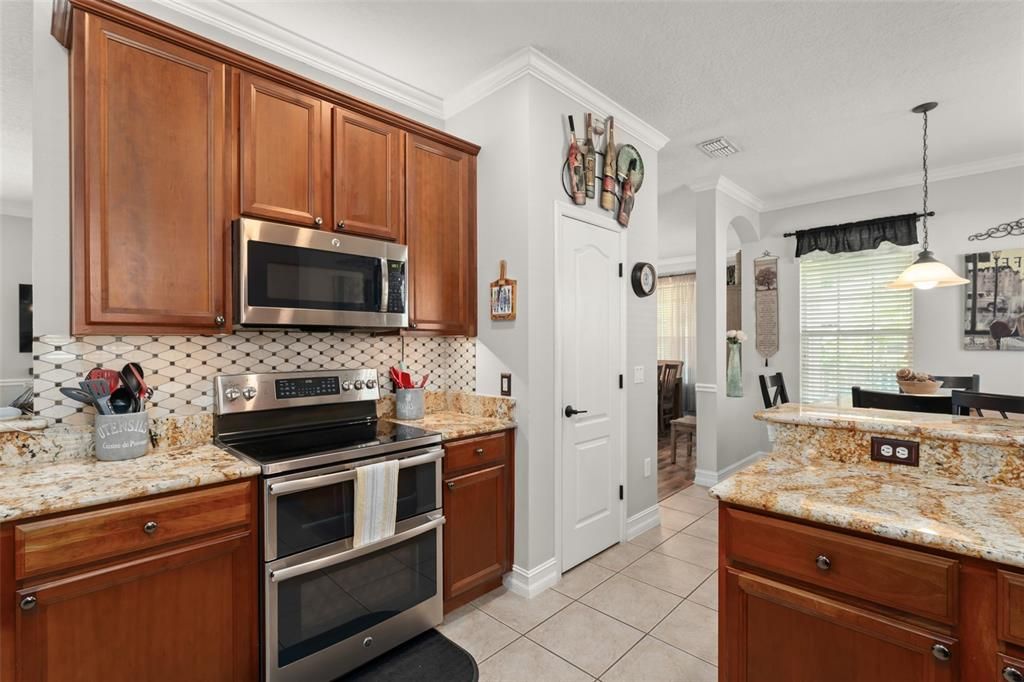 En Venta: $525,000 (4 camas, 3 baños, 2850 Pies cuadrados)