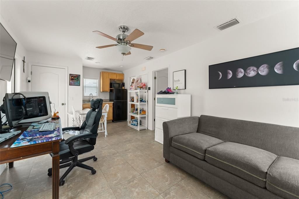 En Venta: $525,000 (4 camas, 3 baños, 2850 Pies cuadrados)