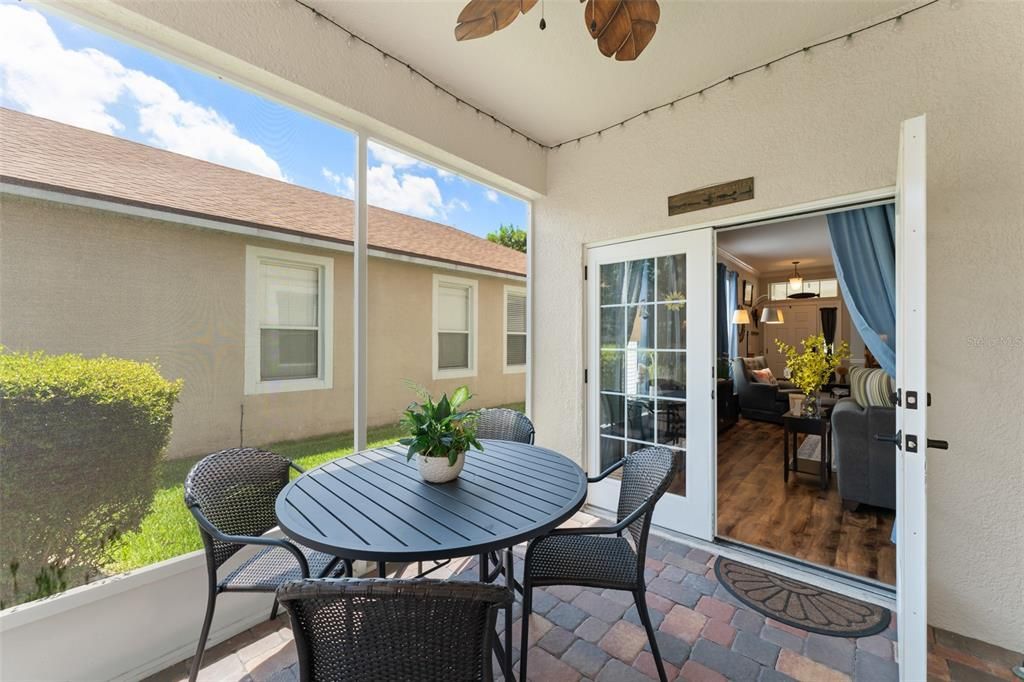 En Venta: $525,000 (4 camas, 3 baños, 2850 Pies cuadrados)