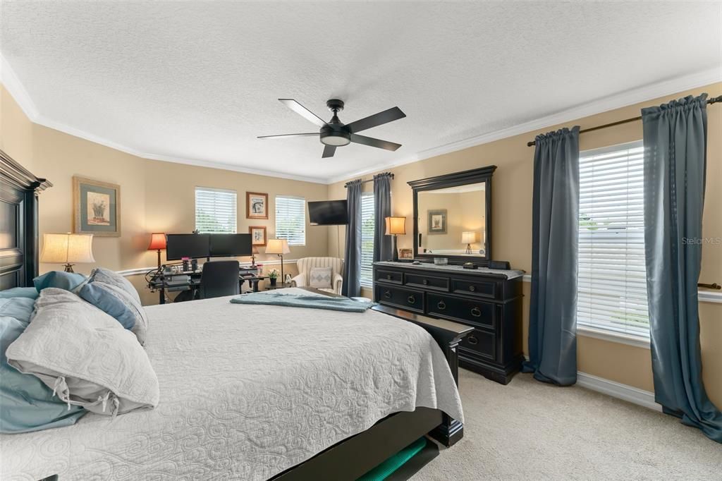 En Venta: $525,000 (4 camas, 3 baños, 2850 Pies cuadrados)