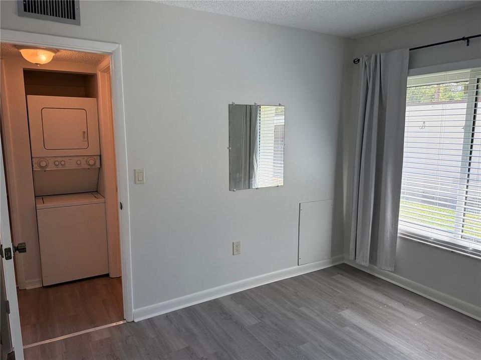 For Sale: $169,850 (2 beds, 2 baths, 1014 Square Feet)