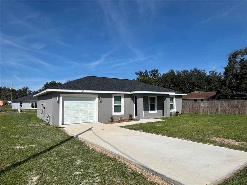 En Renta: $1,750 (3 camas, 2 baños, 1127 Pies cuadrados)