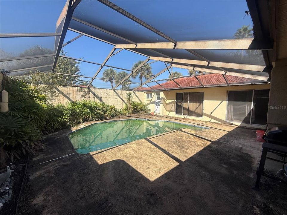 For Sale: $189,900 (2 beds, 2 baths, 1528 Square Feet)