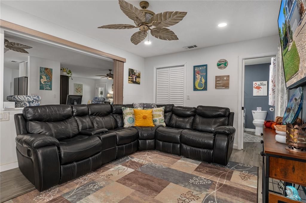 For Sale: $659,900 (3 beds, 2 baths, 1845 Square Feet)