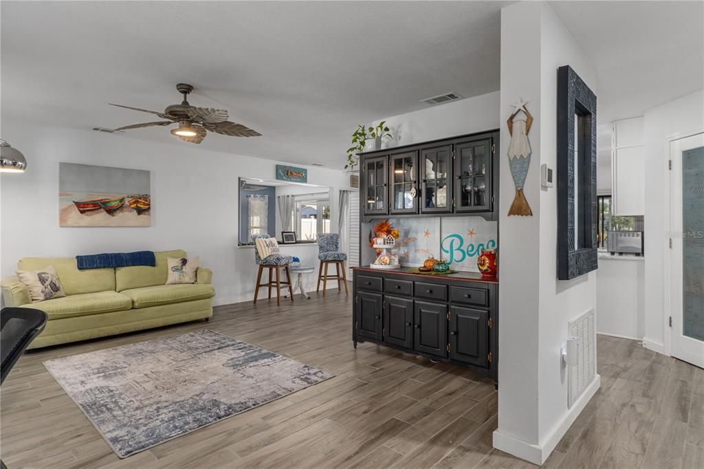 For Sale: $659,900 (3 beds, 2 baths, 1845 Square Feet)