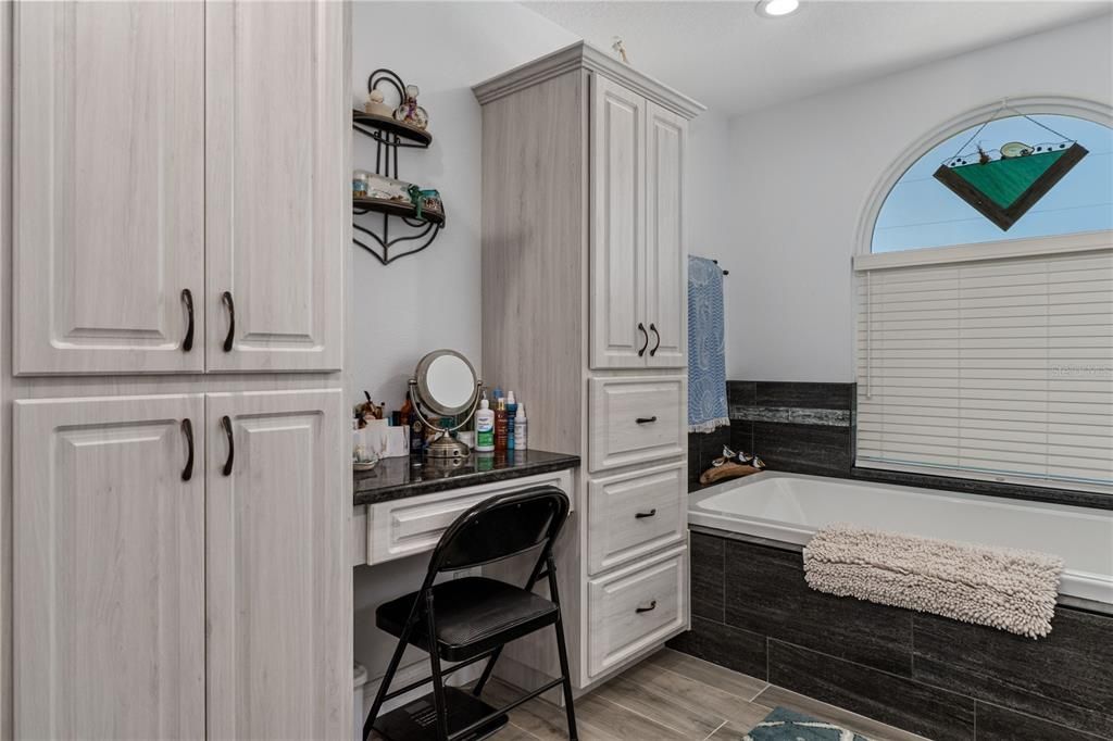 For Sale: $659,900 (3 beds, 2 baths, 1845 Square Feet)