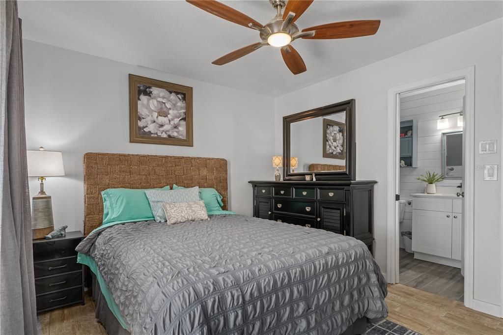 For Sale: $659,900 (3 beds, 2 baths, 1845 Square Feet)