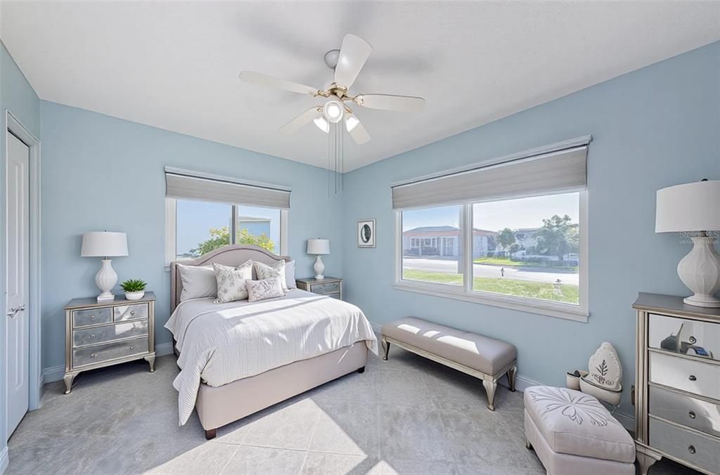 Active With Contract: $261,690 (2 beds, 2 baths, 1328 Square Feet)