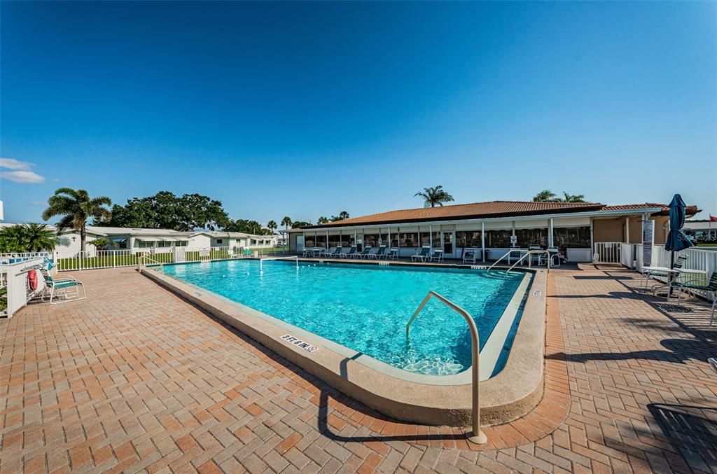 Active With Contract: $261,690 (2 beds, 2 baths, 1328 Square Feet)