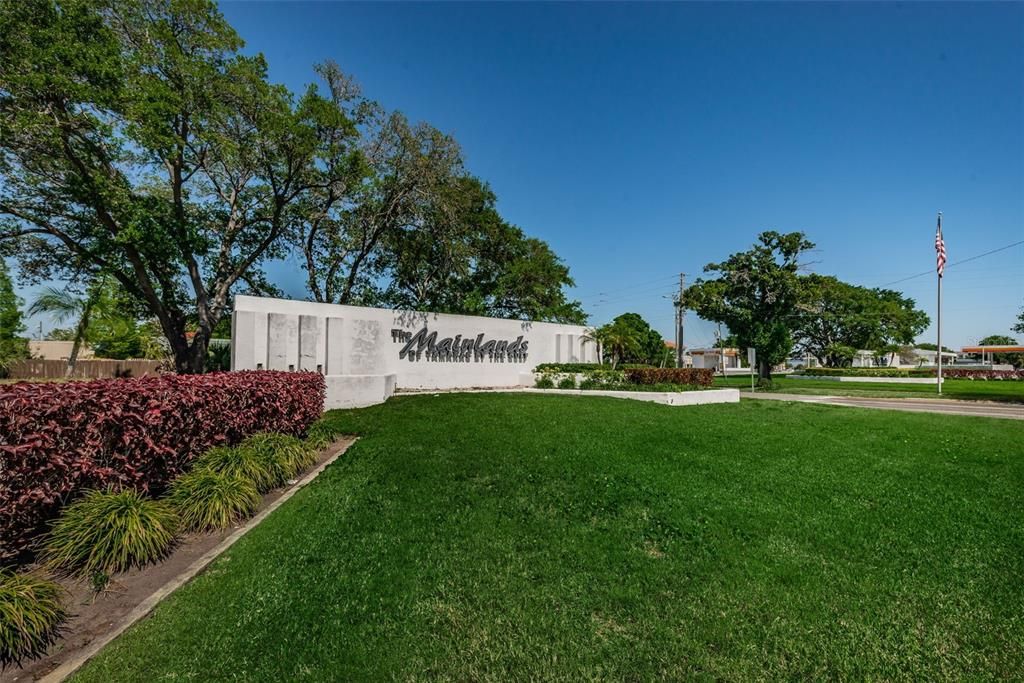 Active With Contract: $261,690 (2 beds, 2 baths, 1328 Square Feet)