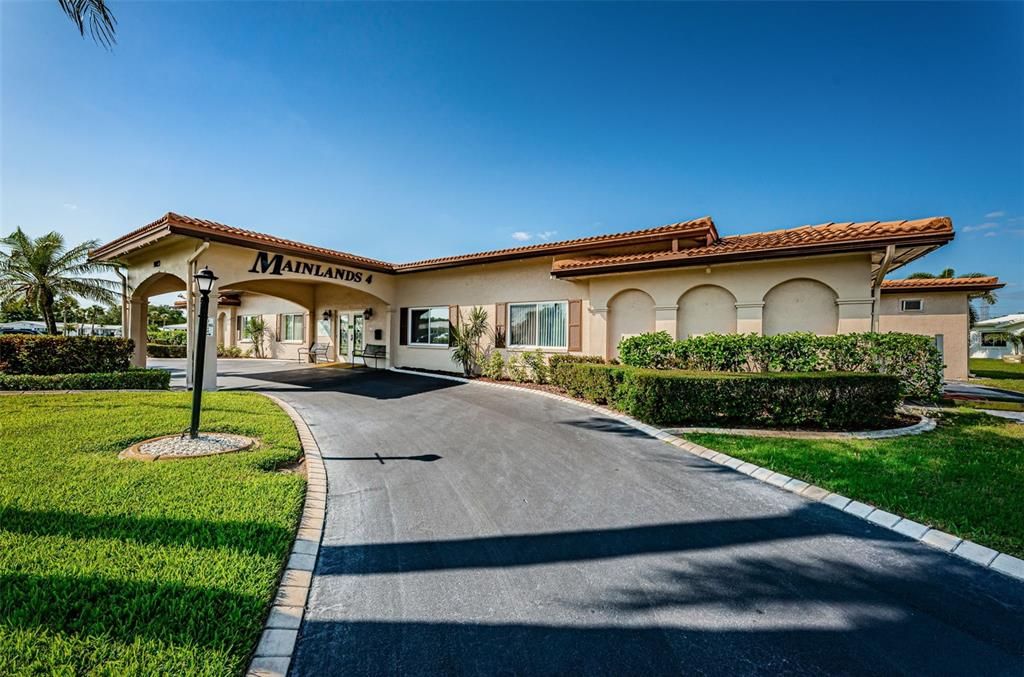 Active With Contract: $261,690 (2 beds, 2 baths, 1328 Square Feet)