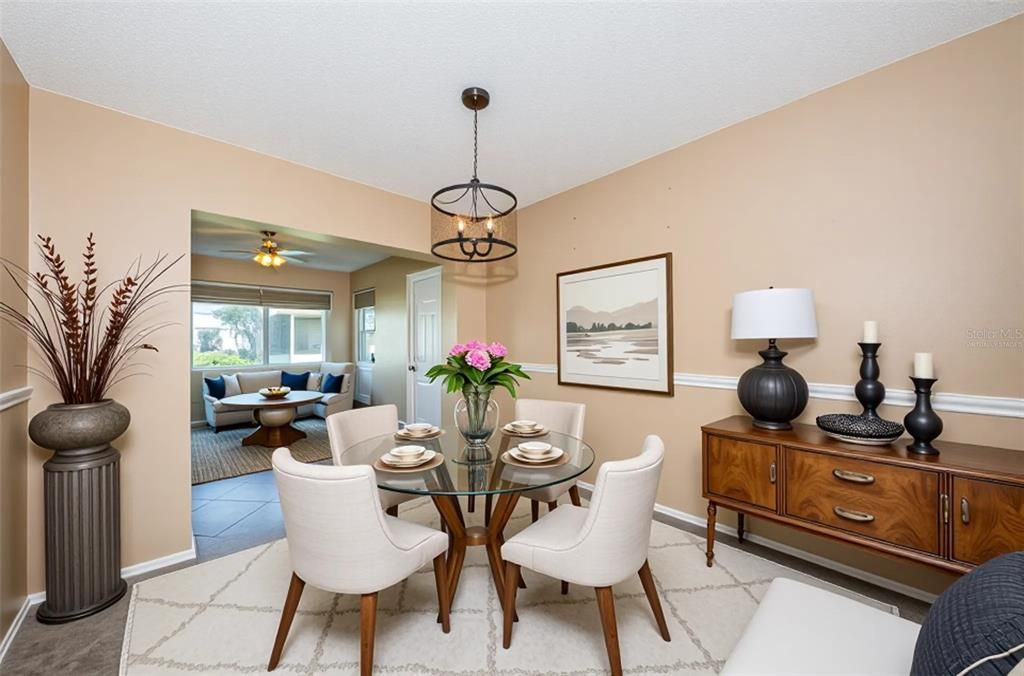 Active With Contract: $261,690 (2 beds, 2 baths, 1328 Square Feet)