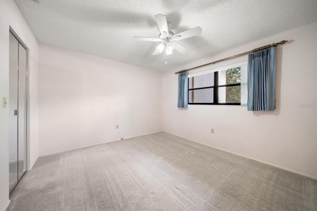 出租: $2,100 (2 贝兹, 2 浴室, 1345 平方英尺)