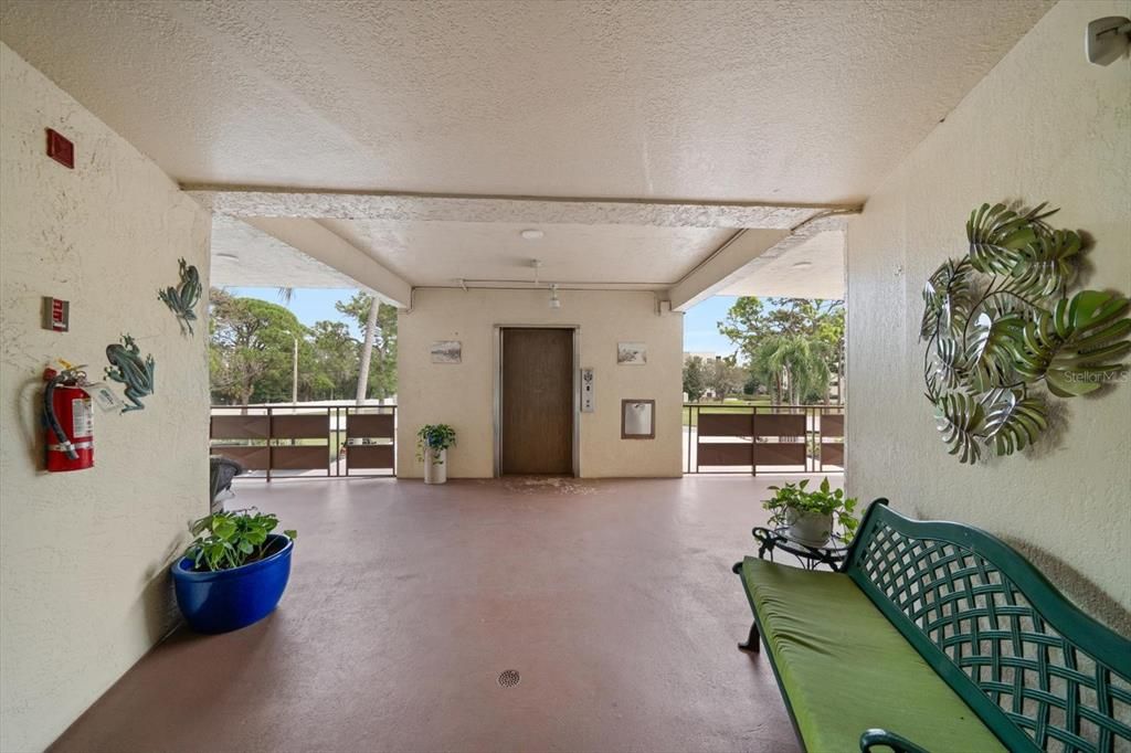 出租: $2,100 (2 贝兹, 2 浴室, 1345 平方英尺)