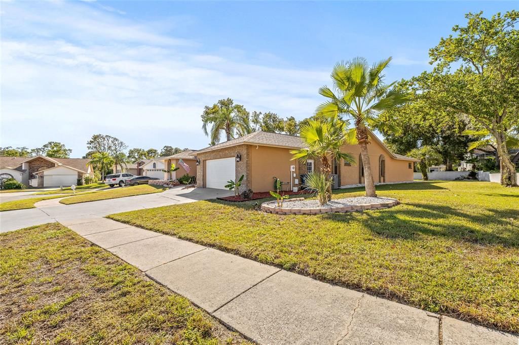 For Sale: $429,000 (3 beds, 3 baths, 2507 Square Feet)
