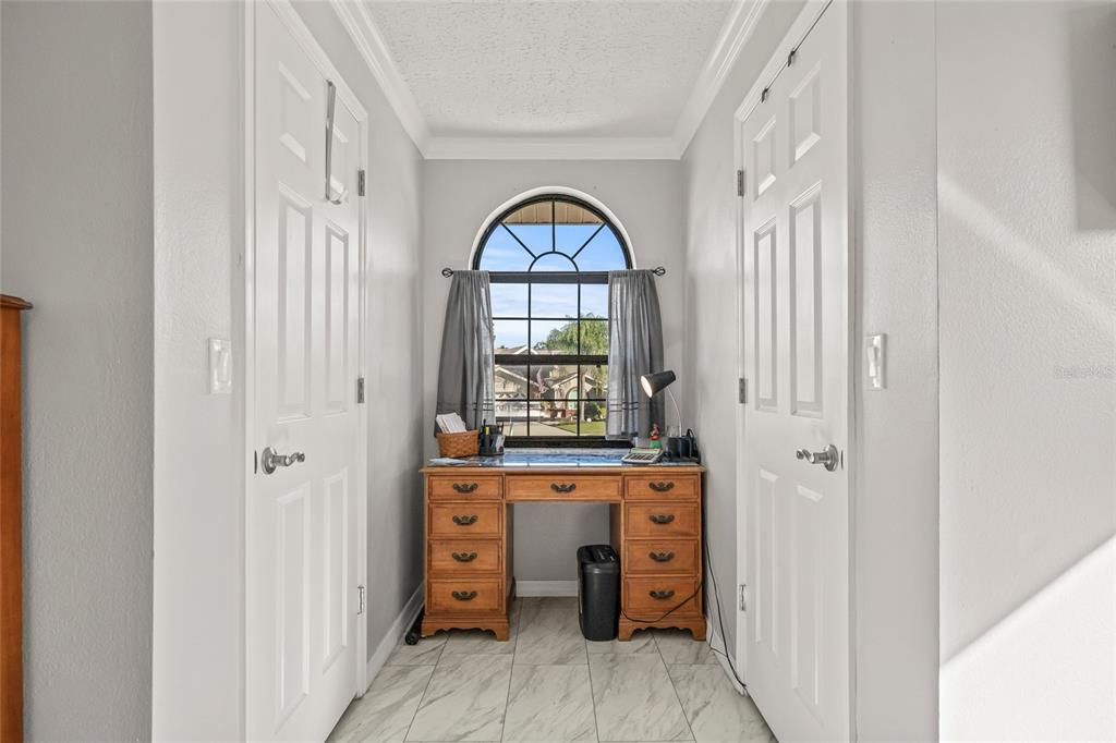 For Sale: $429,000 (3 beds, 3 baths, 2507 Square Feet)