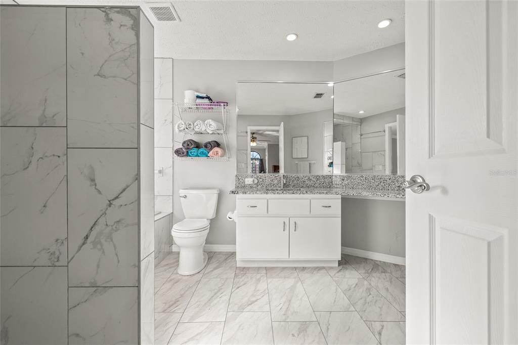 For Sale: $429,000 (3 beds, 3 baths, 2507 Square Feet)