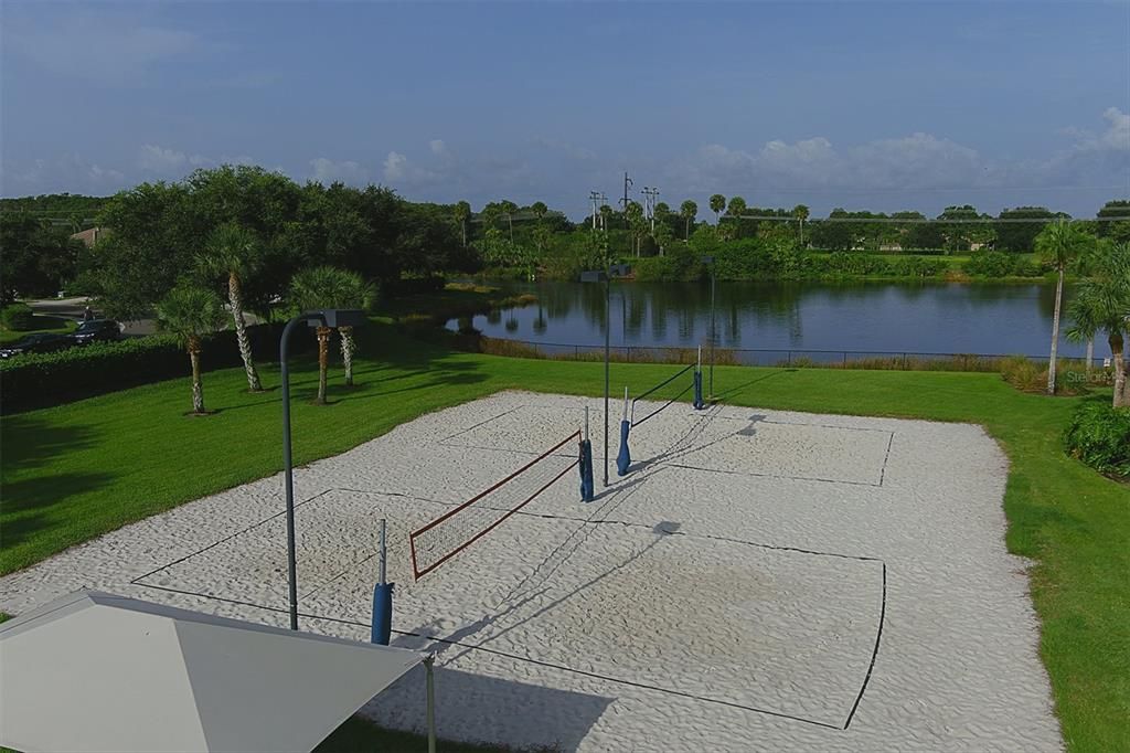 Active With Contract: $515,000 (3 beds, 2 baths, 2233 Square Feet)