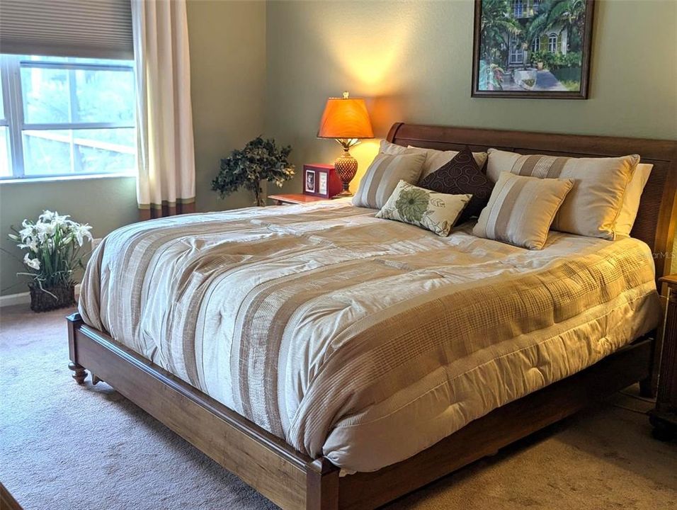 For Sale: $495,000 (2 beds, 2 baths, 2046 Square Feet)