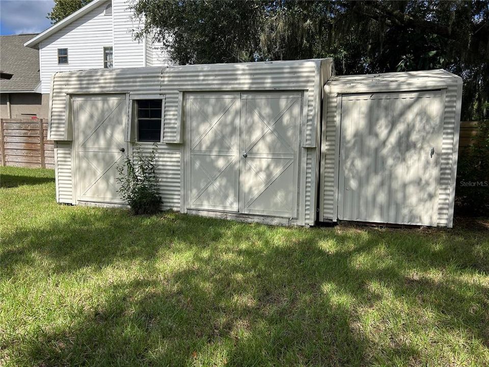 Под контрактом: $349,900 (3 спален, 2 ванн, 1459 Квадратных фут)