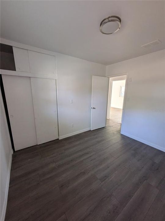 En Venta: $398,000 (5 camas, 2 baños, 1844 Pies cuadrados)