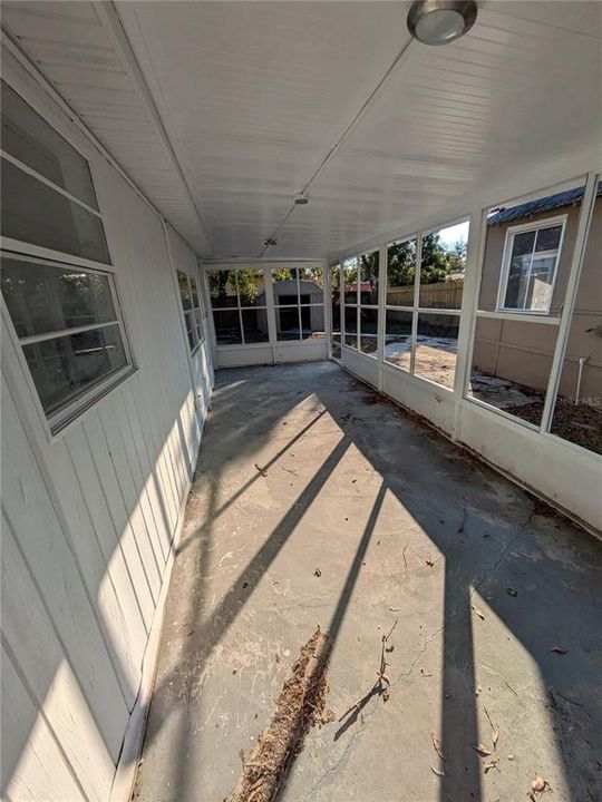 En Venta: $398,000 (5 camas, 2 baños, 1844 Pies cuadrados)