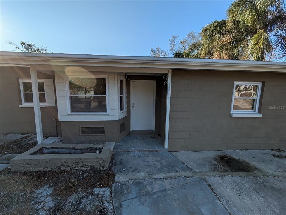 En Venta: $398,000 (5 camas, 2 baños, 1844 Pies cuadrados)