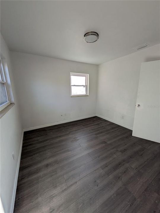 En Venta: $398,000 (5 camas, 2 baños, 1844 Pies cuadrados)