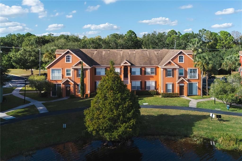 Recently Rented: $1,400 (1 beds, 1 baths, 554 Square Feet)