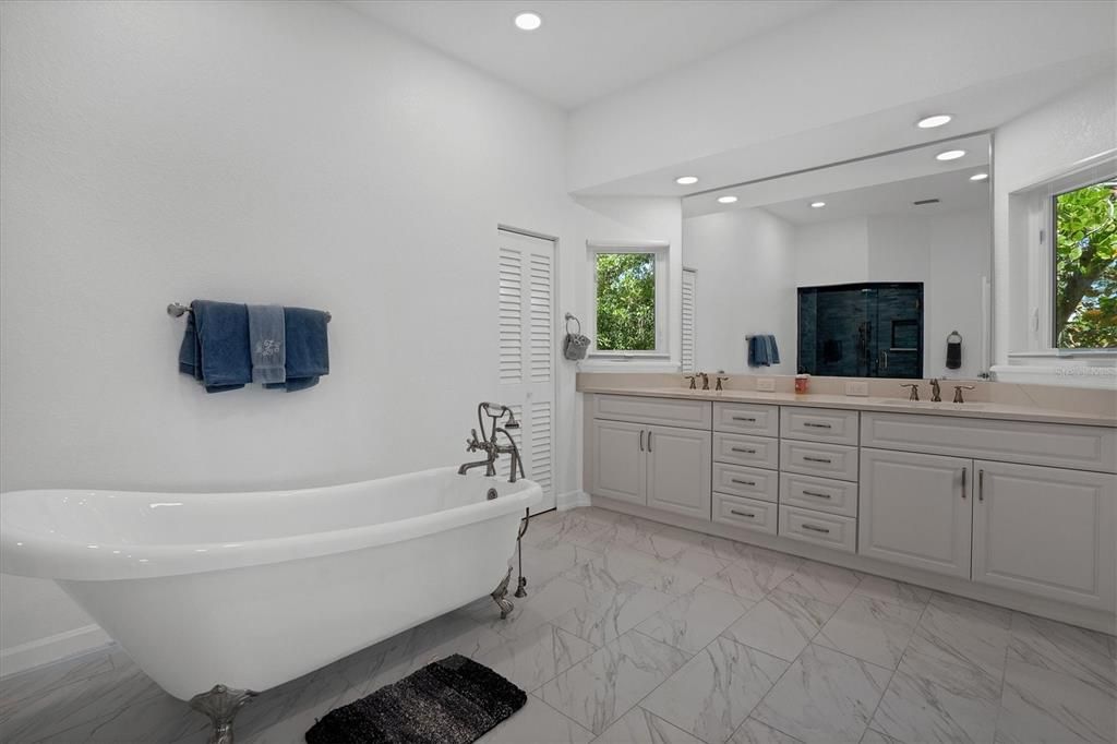 For Sale: $7,495,000 (4 beds, 4 baths, 3529 Square Feet)