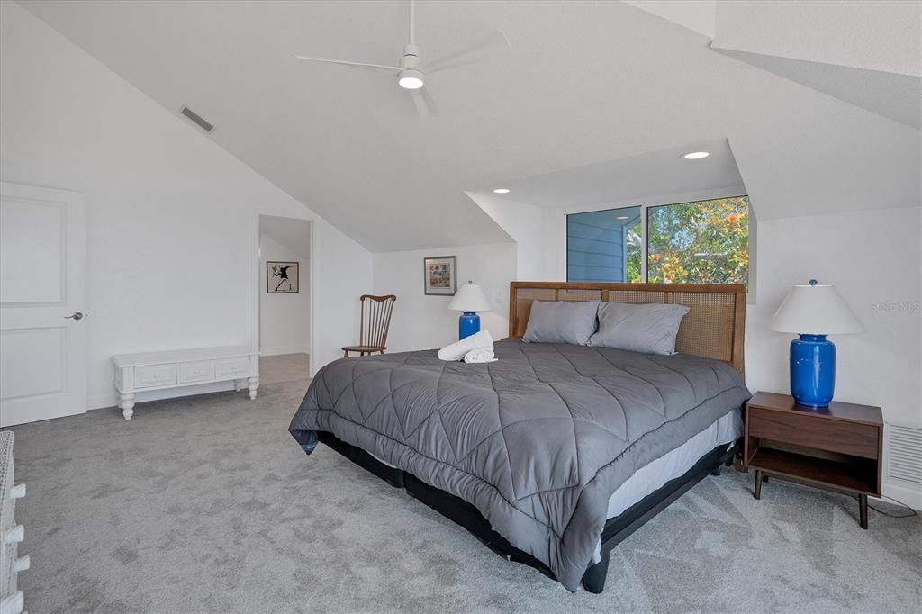 For Sale: $7,495,000 (4 beds, 4 baths, 3529 Square Feet)