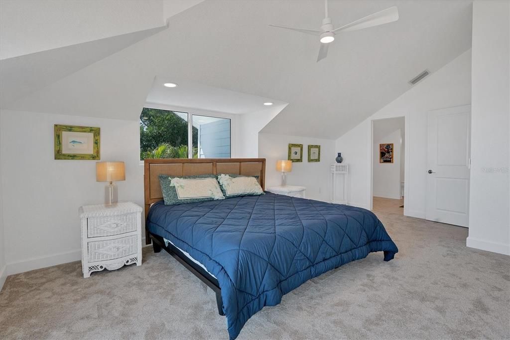 For Sale: $7,495,000 (4 beds, 4 baths, 3529 Square Feet)