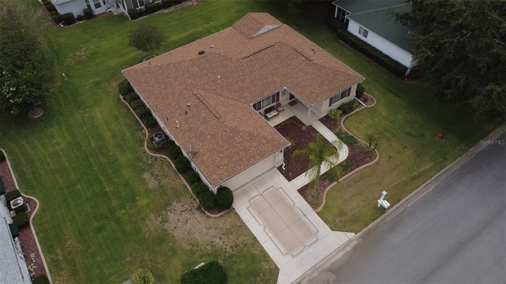 For Rent: $2,050 (3 beds, 2 baths, 1760 Square Feet)