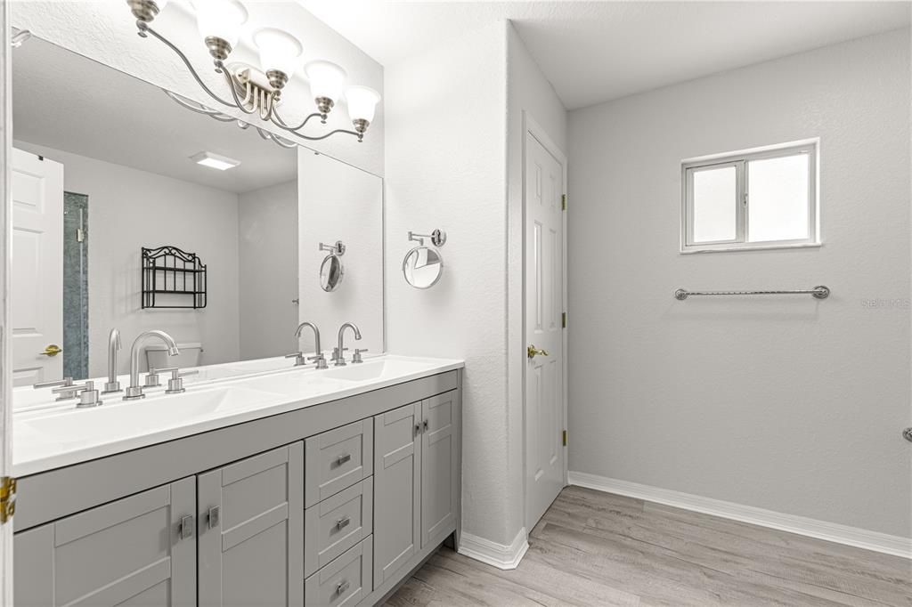 For Rent: $2,050 (3 beds, 2 baths, 1760 Square Feet)