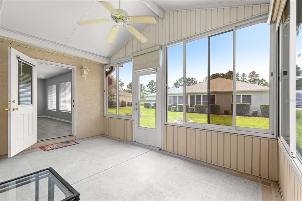 For Rent: $2,050 (3 beds, 2 baths, 1760 Square Feet)