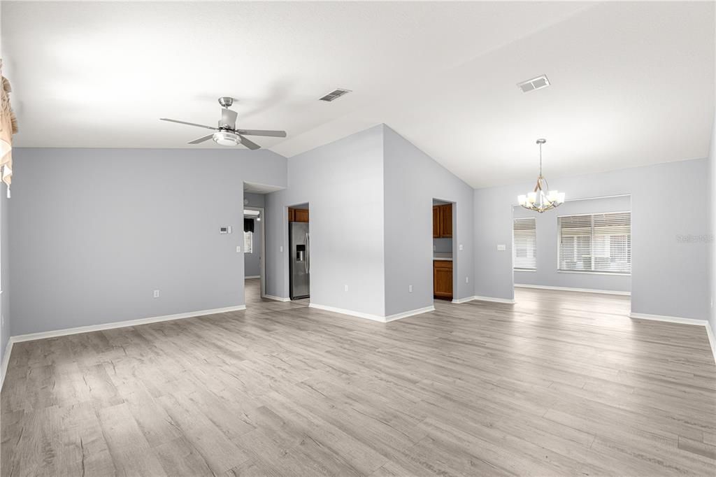 For Rent: $2,050 (3 beds, 2 baths, 1760 Square Feet)