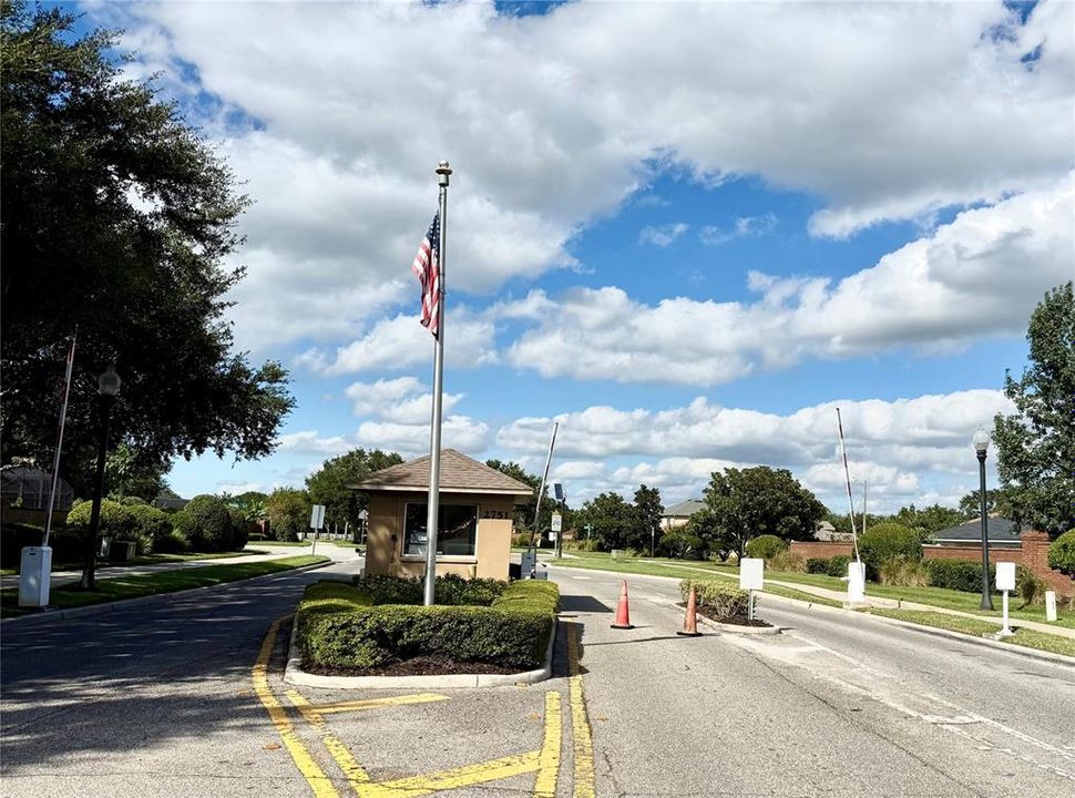 待售: $394,000 (4 贝兹, 2 浴室, 2407 平方英尺)