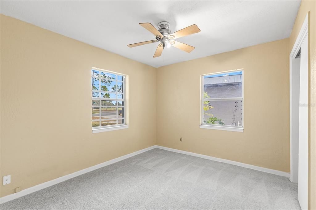 For Sale: $499,900 (4 beds, 2 baths, 2276 Square Feet)