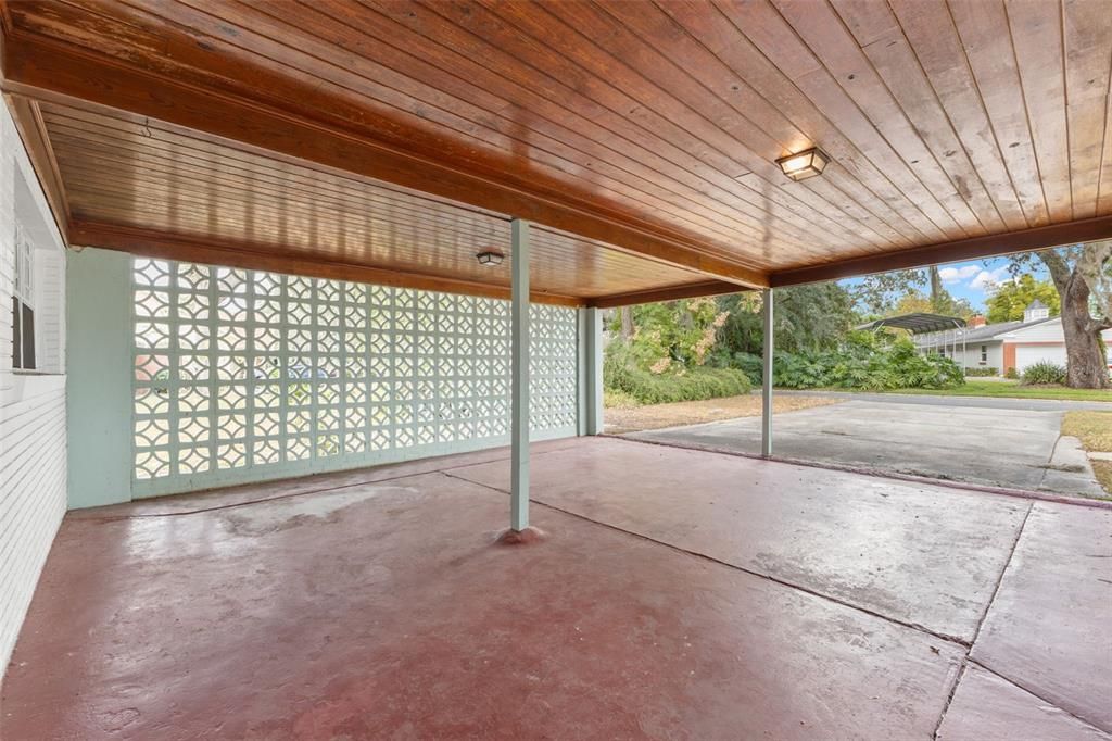 For Sale: $499,900 (4 beds, 2 baths, 2276 Square Feet)