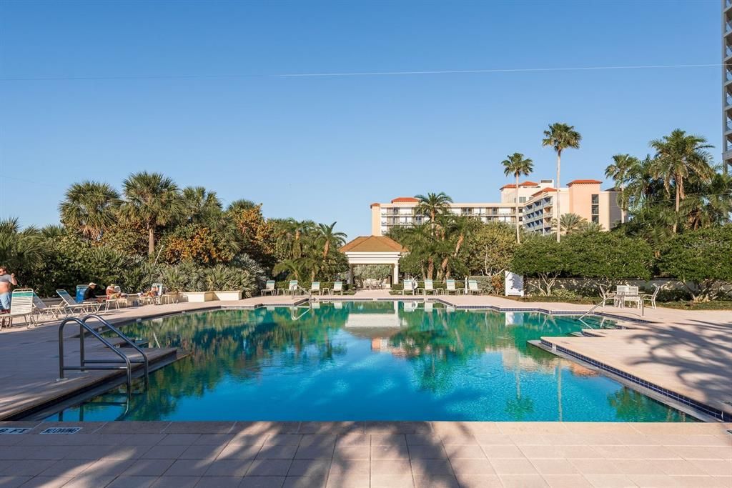 For Sale: $1,995,000 (3 beds, 3 baths, 2521 Square Feet)