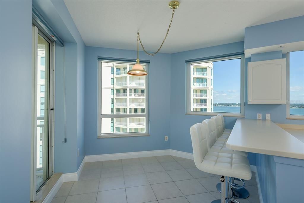 For Sale: $1,995,000 (3 beds, 3 baths, 2521 Square Feet)