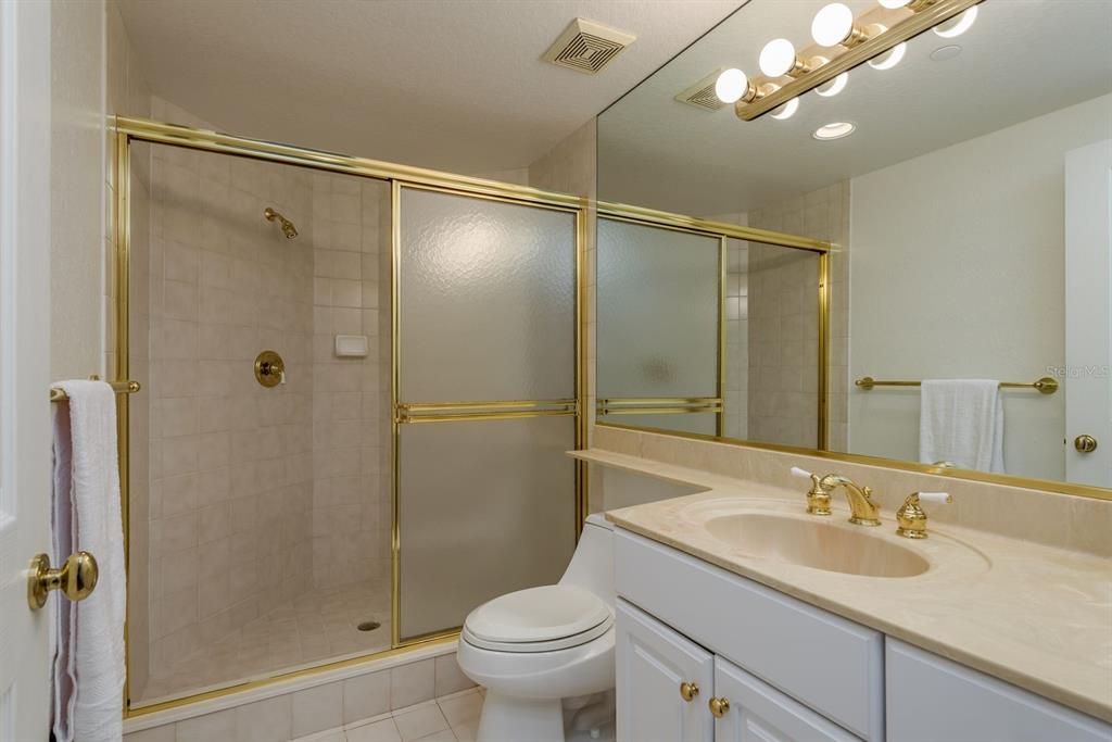 For Sale: $1,995,000 (3 beds, 3 baths, 2521 Square Feet)