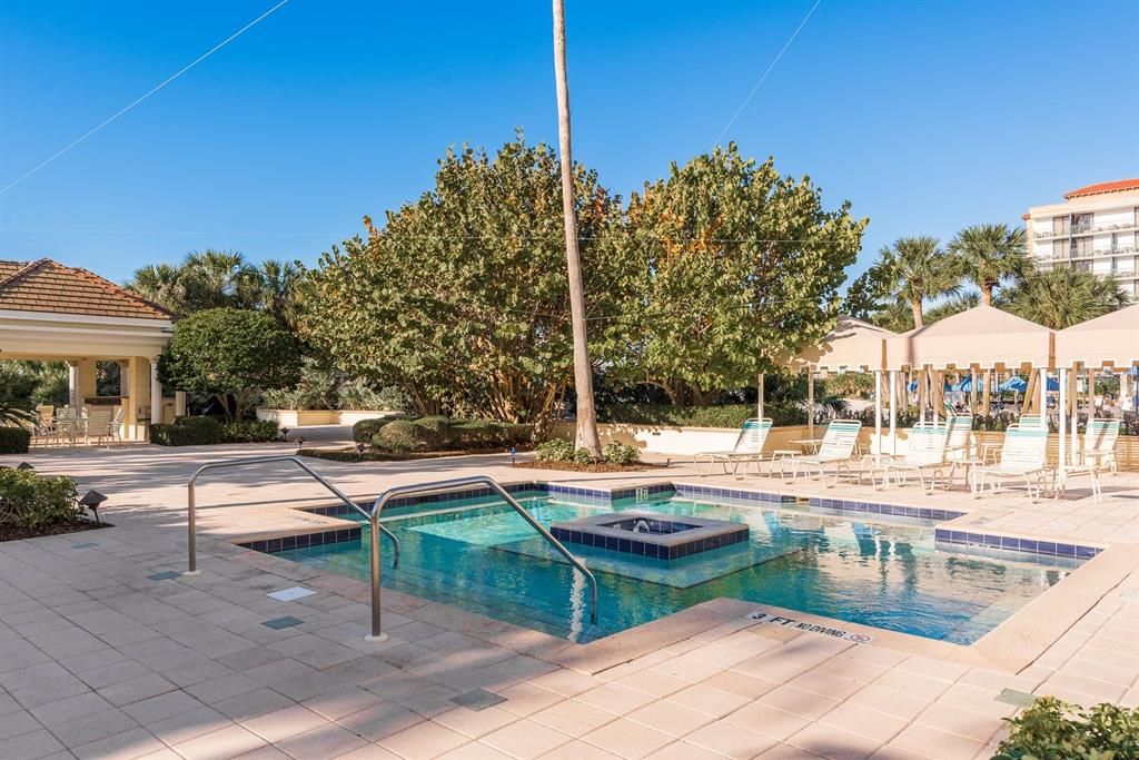 For Sale: $1,995,000 (3 beds, 3 baths, 2521 Square Feet)