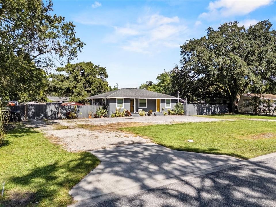 Active With Contract: $339,990 (4 beds, 2 baths, 1075 Square Feet)