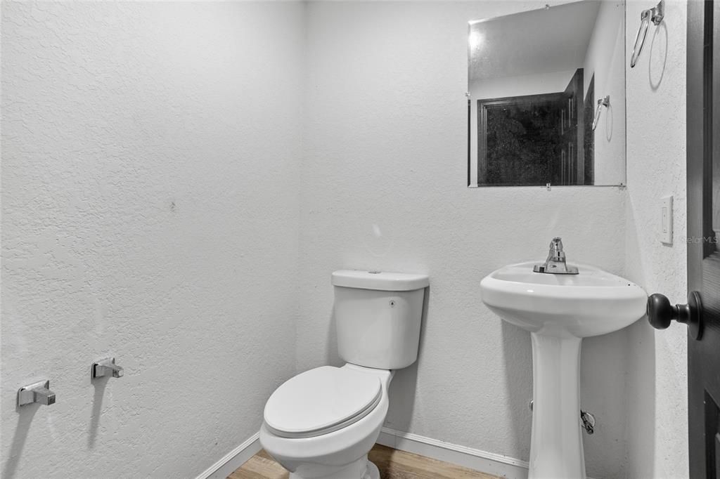 Active With Contract: $339,990 (4 beds, 2 baths, 1075 Square Feet)